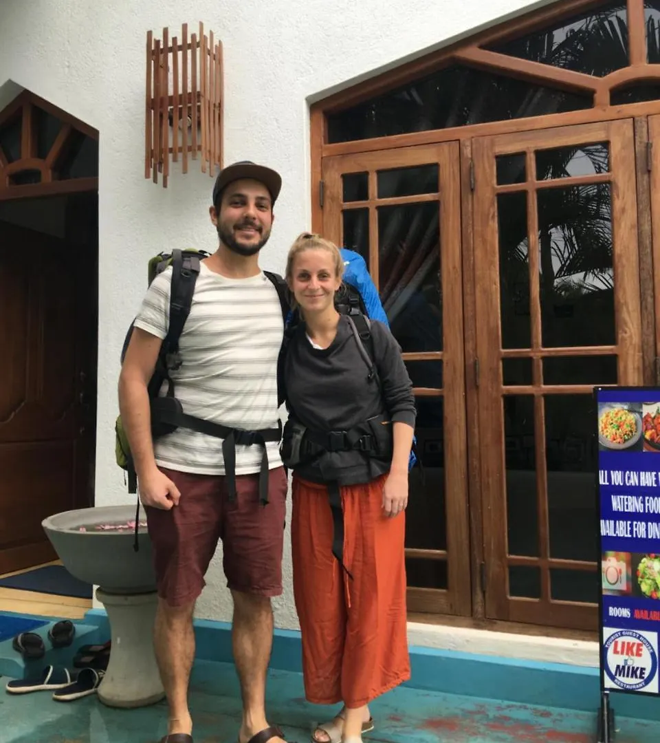 Like Mike Tourist Guest House & Restaurant 尼甘布 斯里兰卡